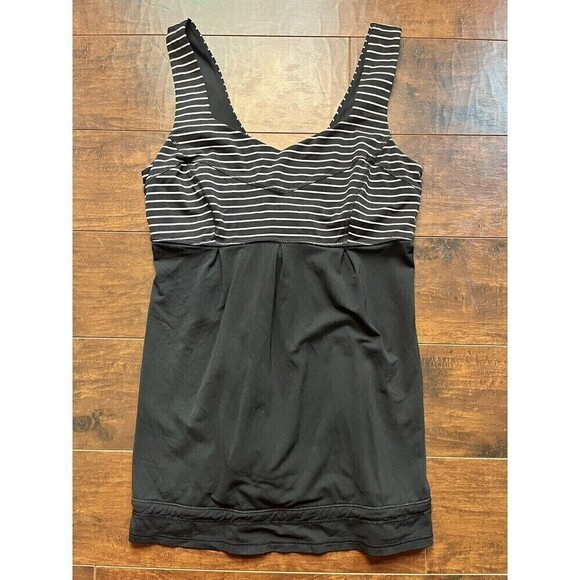 Lululemon Black And White Athletic Slimming Tank Sz 6 - Picture 1 of 6